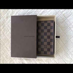 Louis Vuitton men’s wallet